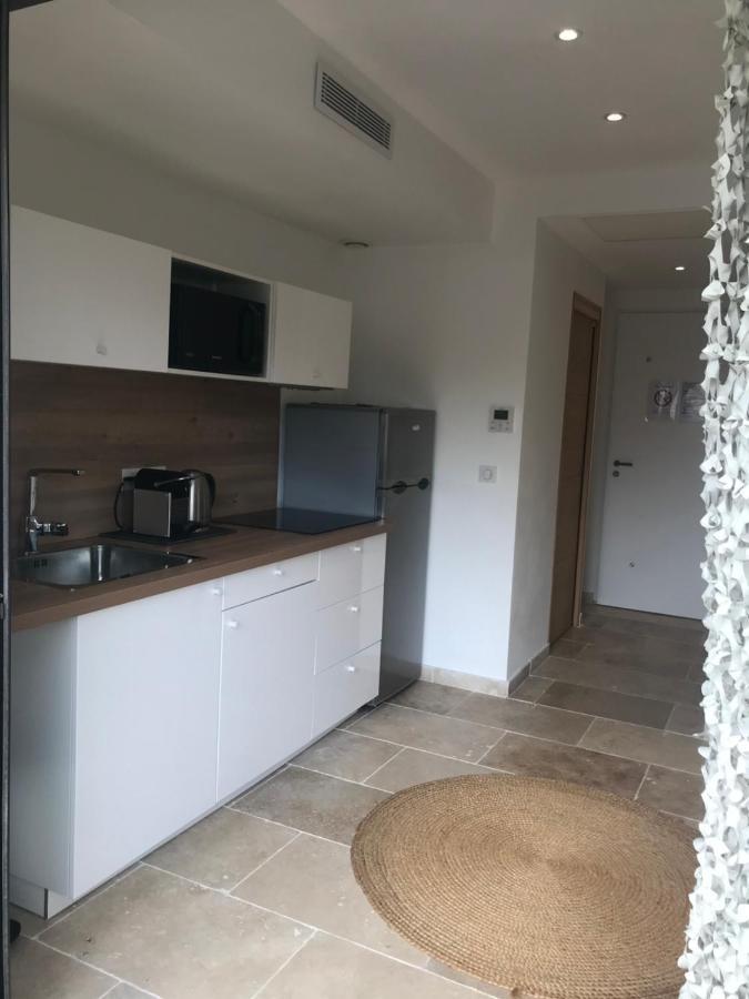 Villa Le Sud Appartements Кассі Екстер'єр фото